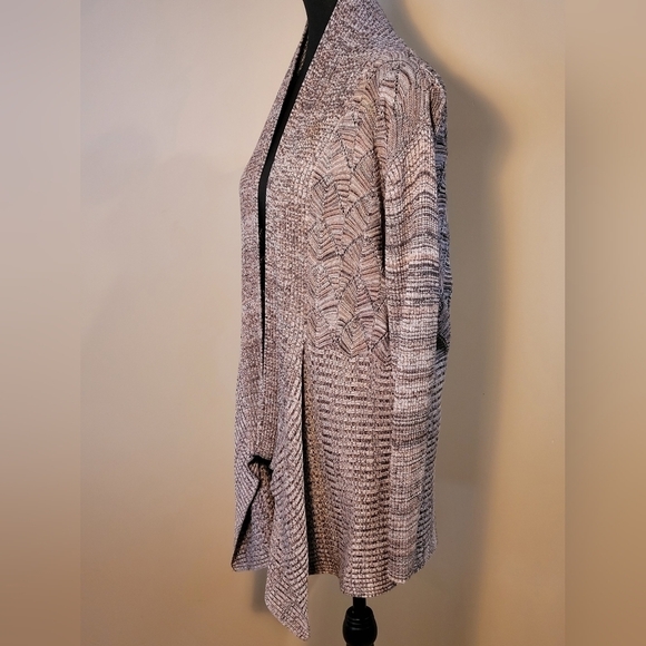 BELLDINI Open Sweater, Long Cut Hem, Cut-Out on the Boddess, Size XL - Picture 4 of 15